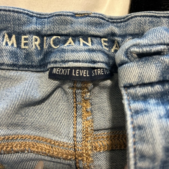 American Eagle Shorts - Picture 4 of 5